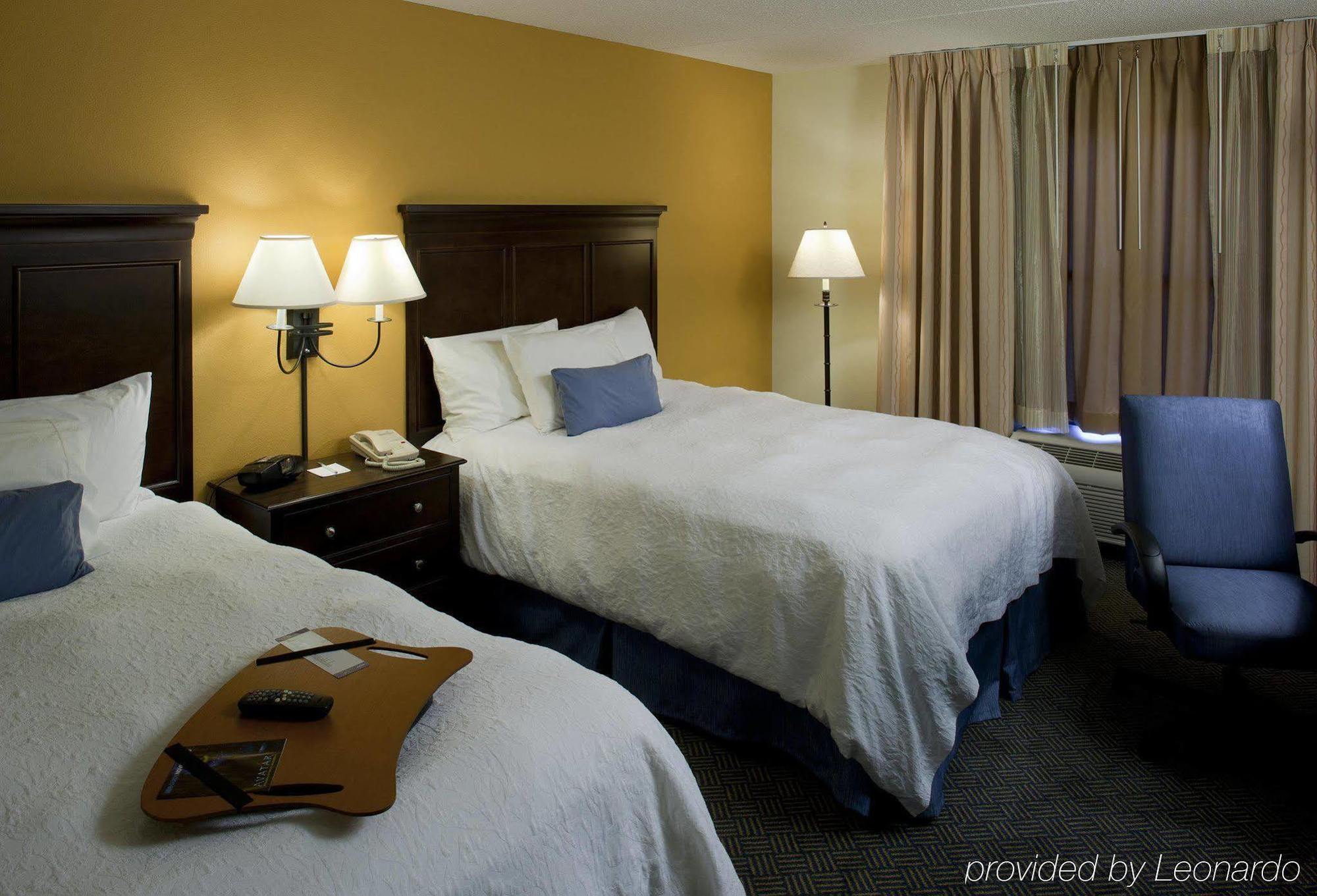 Hampton Inn & Suites Pueblo-Southgate Exterior photo